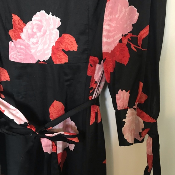 Who What Wear black floral midi dress with bows - Picture 8 of 8